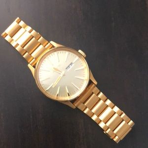 Nixon sentry ss watch